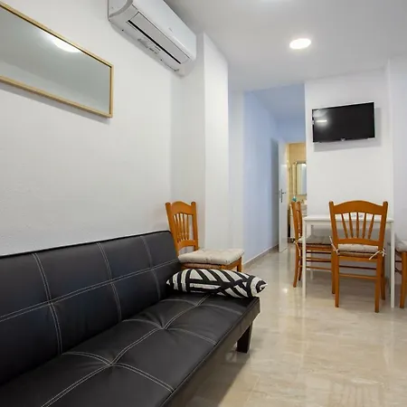 Small Studio Apartment *